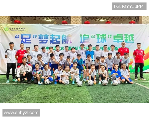 足球大眼带你领略世界足球盛宴的精彩瞬间与背后故事