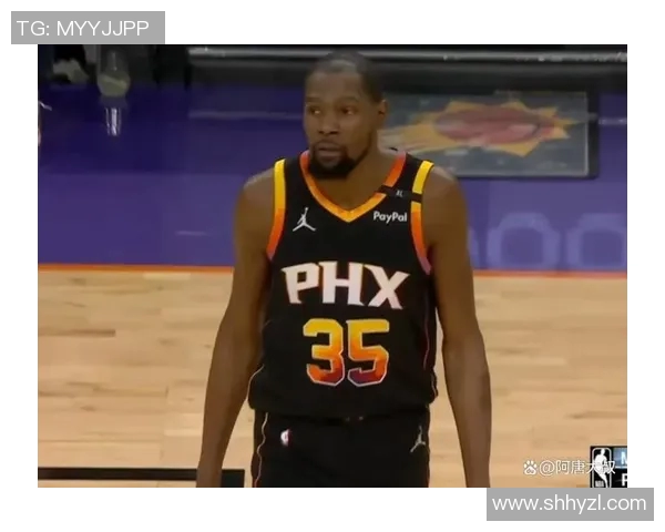 灰熊与热火激战正酣球迷期待精彩对决与精彩瞬间